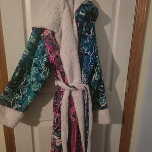 Anthropologie Patterned Robe with Sherpa Lining